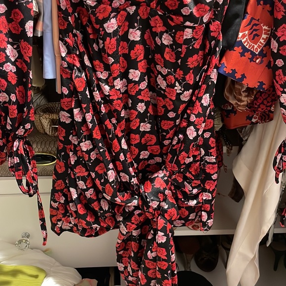 Dark Pink long sleeve mini dress - Picture 7 of 8